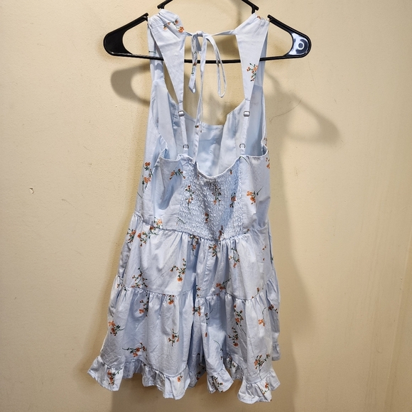 Wild and Fable Floral Light Blue Casjal Romper  With Pockets Size M - Picture 13 of 14